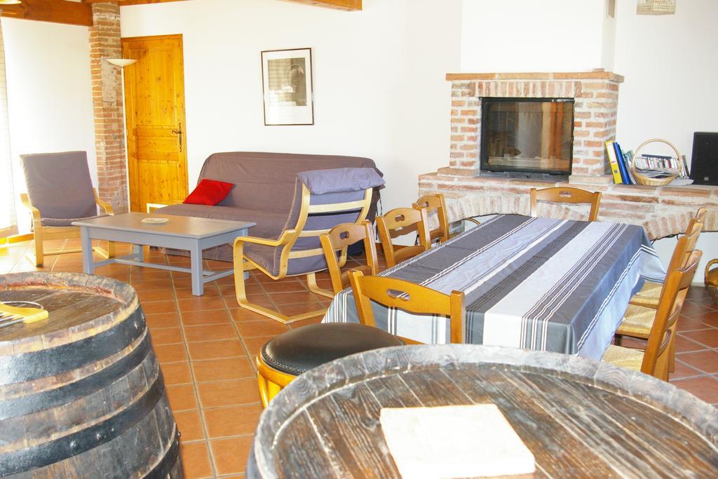 La Ferme De Menoun Bed and Breakfast Thil  Εξωτερικό φωτογραφία